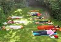 yoga-im-garten-bei-devimata-2008_09